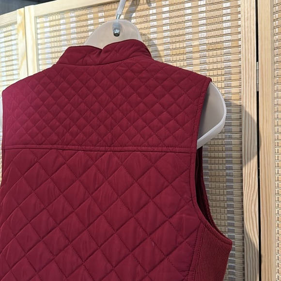 J. Jill Burgundy Red Zip Front Heavy Quilted Puffer Vest Button Pockets Medium - Picture 11 of 16